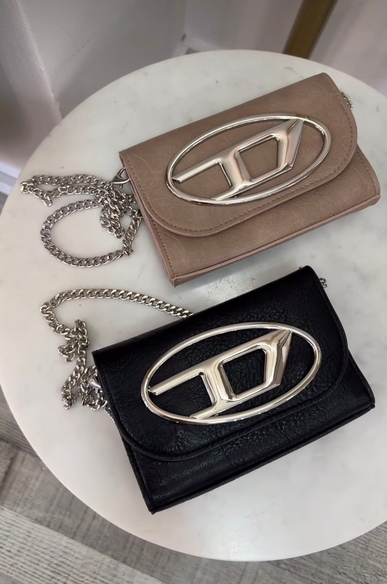 Bolsa Crossbody Emblem