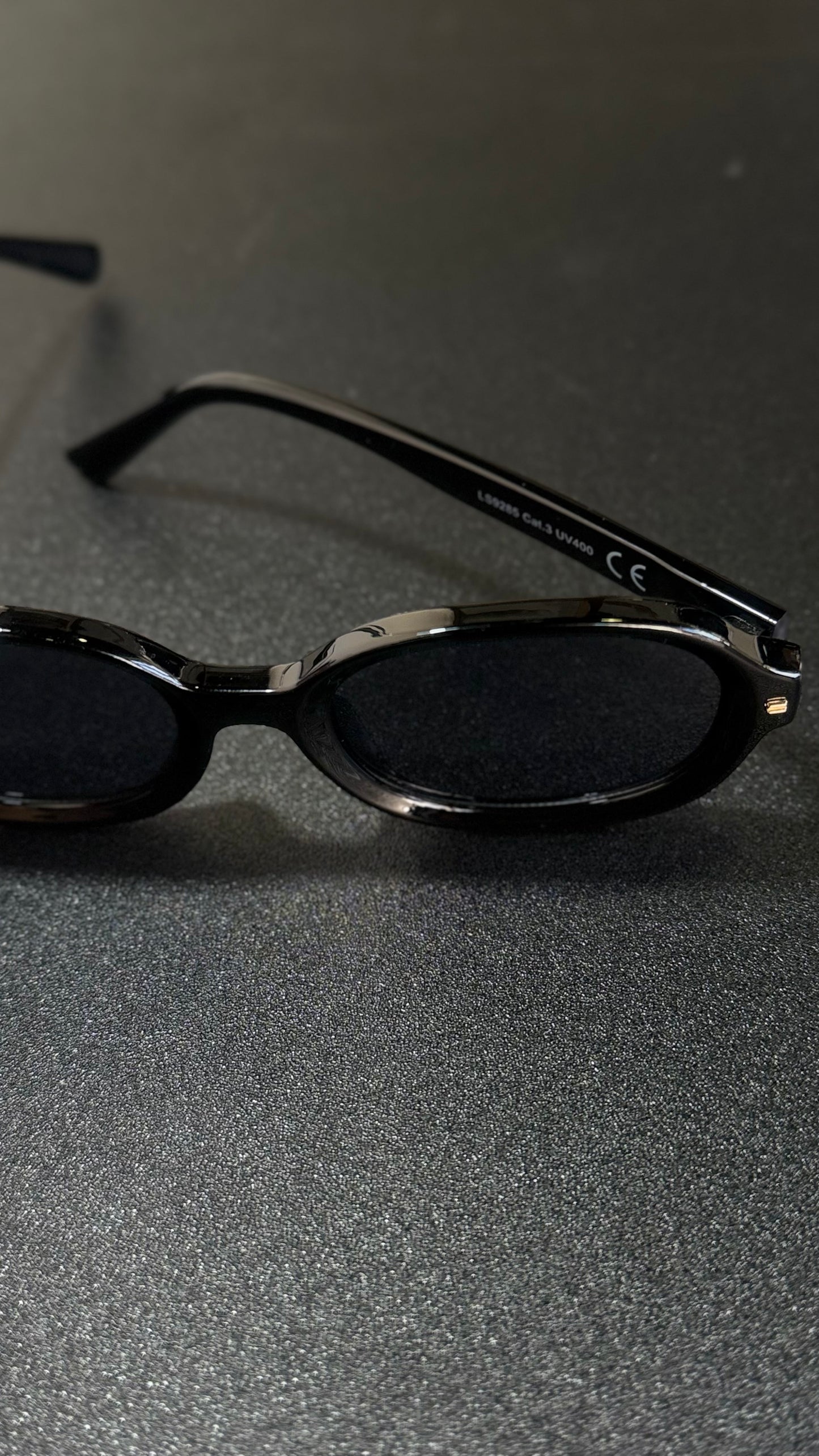 Óculos Velvet Black