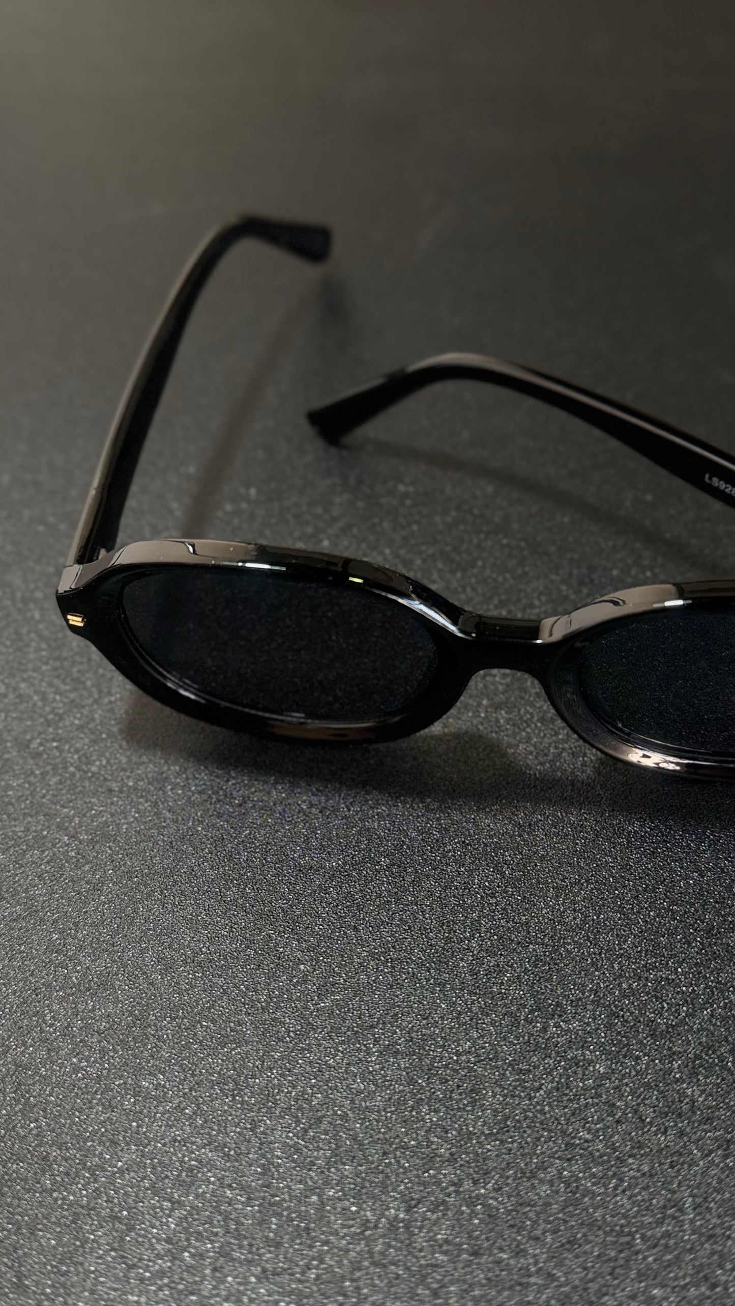 Óculos Velvet Black