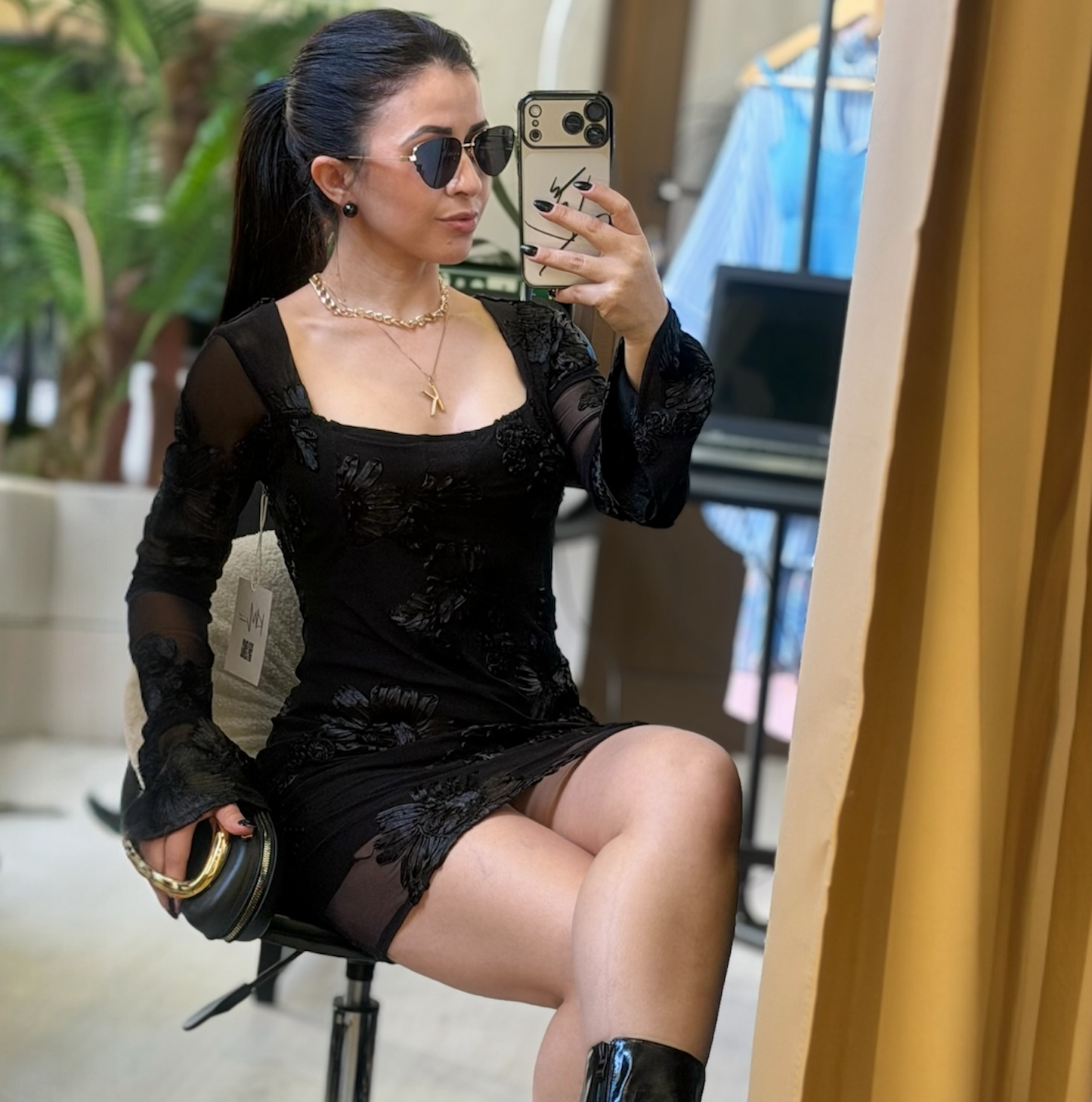 Vestido Noir Lace Sheer