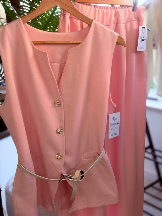 Conjunto elegante com colete